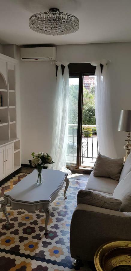 Domus Valencia Apartamentos Centro Frente A Torres De Serrano Bagian luar foto