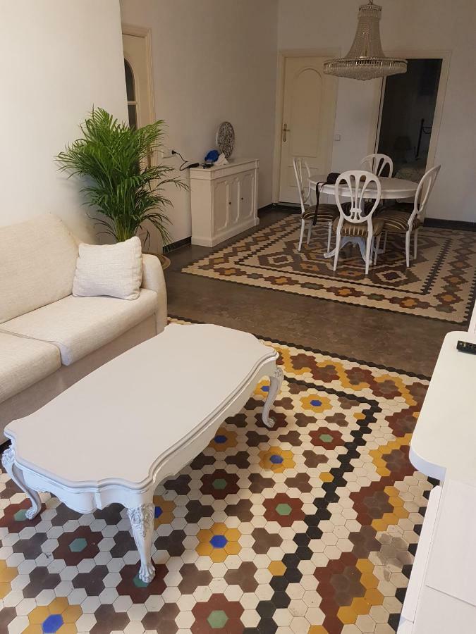 Domus Valencia Apartamentos Centro Frente A Torres De Serrano Bagian luar foto